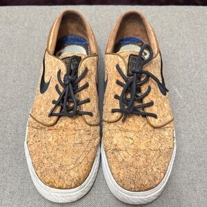Nike Men’s Cork Low-Top Sneakers in Natural with Black Accents